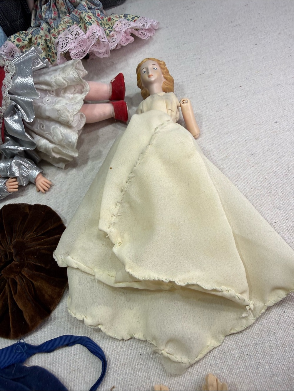 Box of Assorted Dolls and Clothing - Blue, White, Cream, Red, Black - Picture 3 of 14